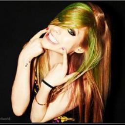 Smile †
           Haz que tu sonrisa,cambie el mundo ..pero no dejes que el mundo cambie tu sonrisa.