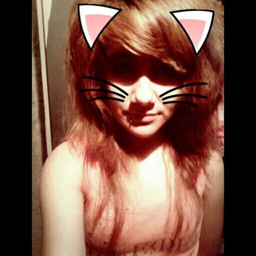 karina_arvizu's profile picture. follow me & ill follow u back :)