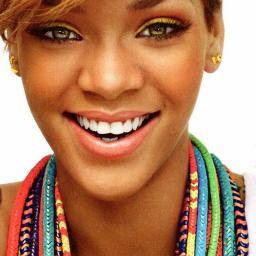 #RihannaNavy / 160 caractère c'est pas assez t'es d'accord avec moi ? FOLLOW ME / Je Follow back tout le monde !!! :D