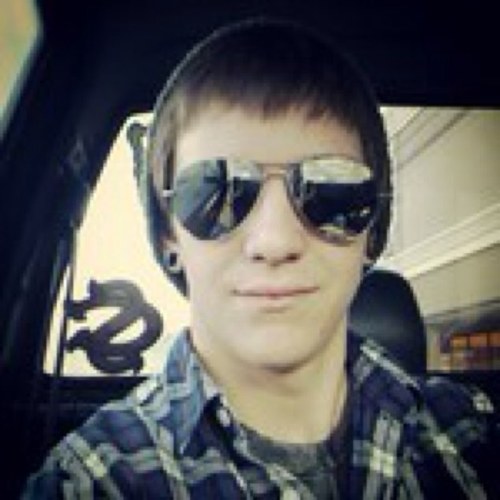 Loves anime, supernatural, metal, screamo, etc music, cars, piercings, and tattoos
kik zac2226