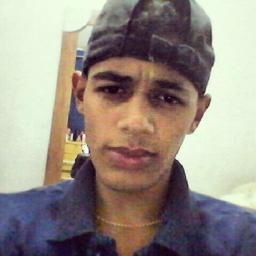 vs vale oque tem ,& porisso nóis qué tudo ! ,$$  Ϟ
