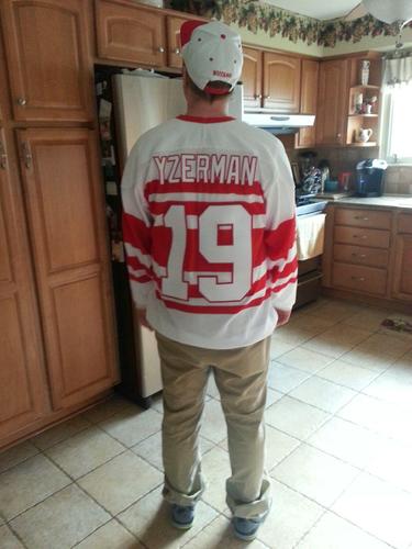 B_Toe_Moss's profile picture. huh