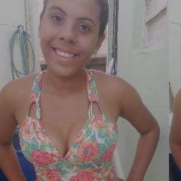 “A invejα que mαtα não me αfetα mαis pois o que conquistei tem o direito de ser meu.”