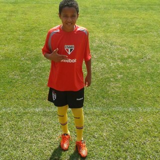 Jogador das  categorias de base do São Paulo F.C