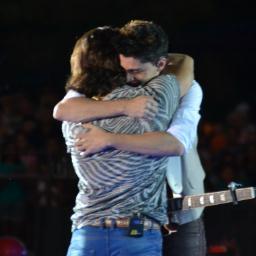FÃ CLUBE DEDICADO AOS CANTORES @MUNHOZ_FRANGO E @Mariano_MeM ...  [...] E ninguém mais me completariaaa .♪ ♥