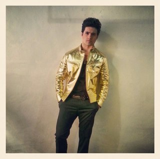 hola...Soy fan de @eleazargomez33 :) sigueme y te sigoo:D