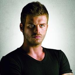 Kuzeyvallah's profile picture. Eyvallah.