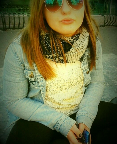 97_cosmy's profile picture. La vida es demasiado corta como para pasarla tratando de complacer a todo el mundo. cuando dejes de tener miedo disfrutaras de tu vida...