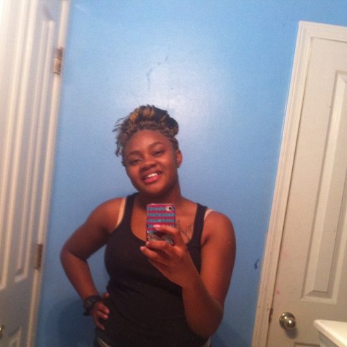 im Daralyn better known as Nu or Darrie; a good woman; with good aspirations; loyal in everyway possible.... .....slowly finding myself :)