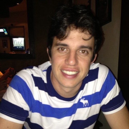 Empresario, produtor de shows e eventos e grande avaiano e flamenguista!