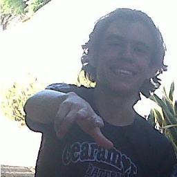 16 anos. Sou um garoto extrovertido.
Irmão do @YuriSilveiira.
Apaixonado pelo @CearaSC
Quer conhecer mais, é só seguir, voc não vai se arrepender.