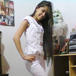 karenmeuamor's profile picture. 