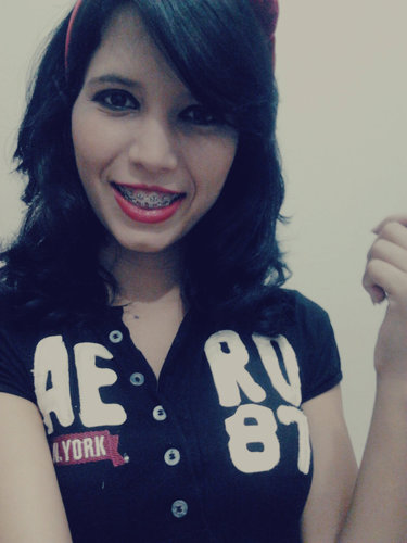 Ser feliz até onde der. Até onde puder. Sem adiar, ser feliz o tanto que durar.
— Caio Augusto Leite.