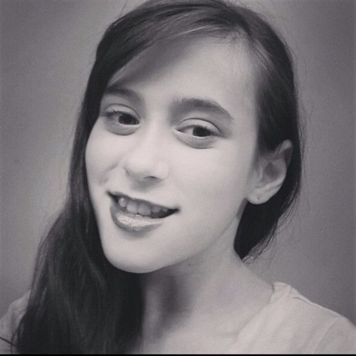 Hi, I'm Olivia. Help impeach Obama now!!! Read my tweets to learn more.