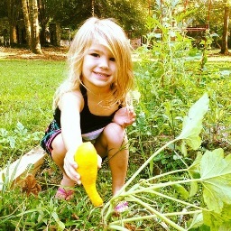 BabyOfficer's profile picture. I am the to daughter to @OfficerCandy (Mommy) and @Officer_Landon (Daddy). I am my daddy's princess. He has a gun!! #FairWarning