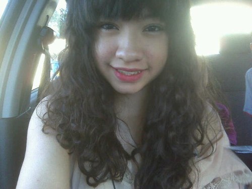 Swimmer: freestyler :) , love food, jazz, oldies, indie, and rock, and anything in between  :}