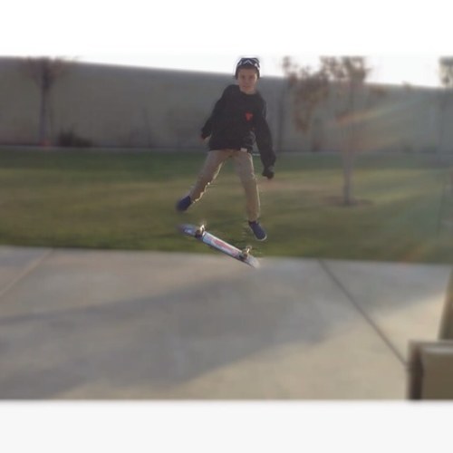 The real fernando perez
Filmer and photographer and skater 
Follow me and go on my youtube channel spitfireman90