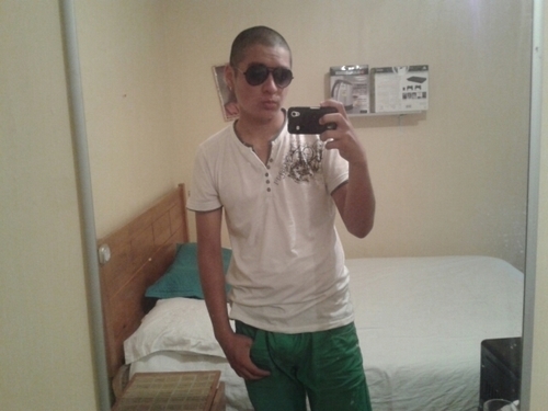 Modelo en academia Milano Model's - Productor Musical - Compositor.