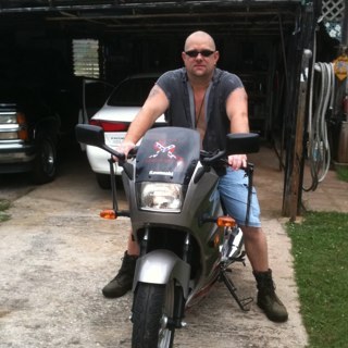 just a simple man faith in God, live my life by do my best & 4 get the rest !!
