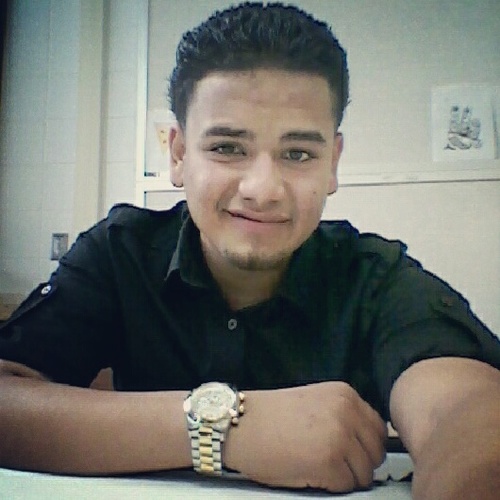 Making dreams come to reallity .Follow me on IG:Borrittoswagg. Senior Class of 2013 .