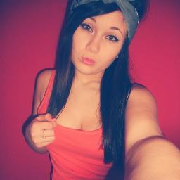 Hi! :D I'm DIRECTIONER:* My name is Wendy. I'm 16 years  old. I love #onedirection♥ :) Follow me? - Follow back :)