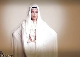 ضاق خلقي بدونك و قلبي إشتاق لجنونك وينك يا بعد عمري ما تبي مجنونك ؟