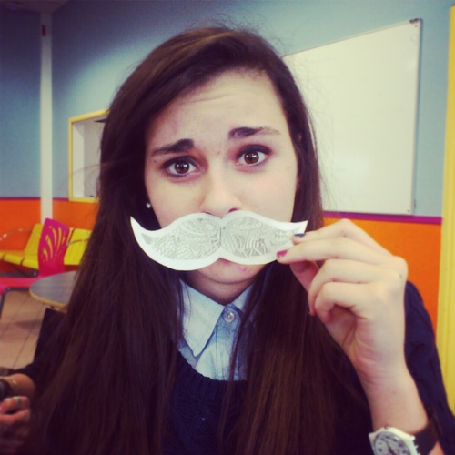 Laura-Angers-15 ans-Skype: Laurateck