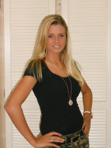 MandyElisaHart's profile picture. 