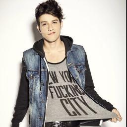 Twitter Criado para o Chay Suede (@ChayLeao) criado dia : 26/08/12
http://t.co/g7NPgIFC31