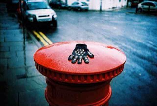 Reuniting the lost gloves and mittens of Didsbury (for the Northerners) and Hove (for the Southerners)