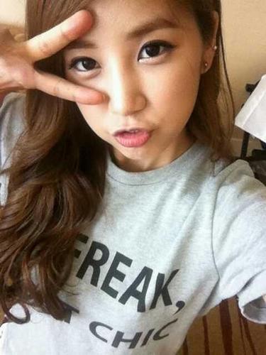 [VERIFIED @AgensiVIP] 91L... Leader, Vocalist, Rapper Of Apink... Always Smile And Happy...