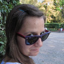 L' Archiniente, cipressi a molotov, pigiama da sera, tata kety, dolcetti