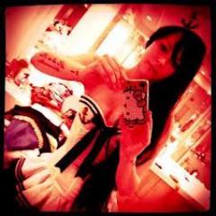 follow me and i will follow u back :))