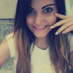 @mariMuniz__ Não precisa de muito pra me deixar bem, apenas sorria. Pois o seu sorriso é o que mais amo.