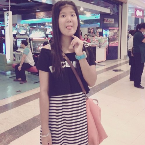 KarnpidchaPang's profile picture. เฟรนรี่กะทุกคน นิสัยดี เป็นเฮฮา บ้าๆบ้อๆ รักสนุก ^^ ชอบเท๋วชอบเสียงเพลง ^^ ชอบระบายความรู้สึกตัวเอง เพ้อไปเรื่อย