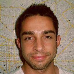 Mi madre me llama Fran, mis colegas, 'el loco Burgos'. Amante de la fiesta y amigo de sus amigos. Proyecto de médico en #Uamtánamo