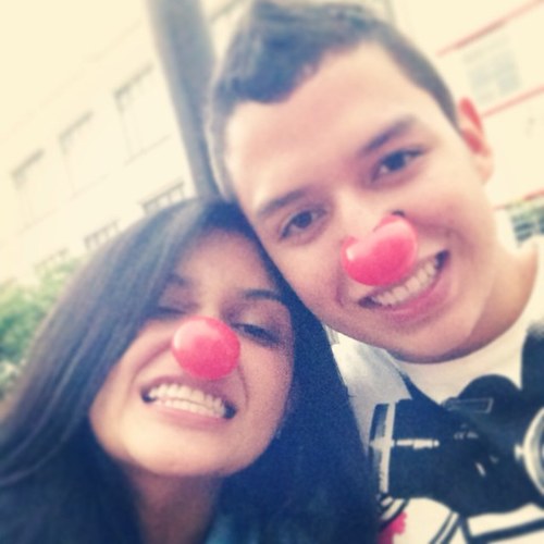 Me gusta divertirme mucho y disfrutar de la vida :)