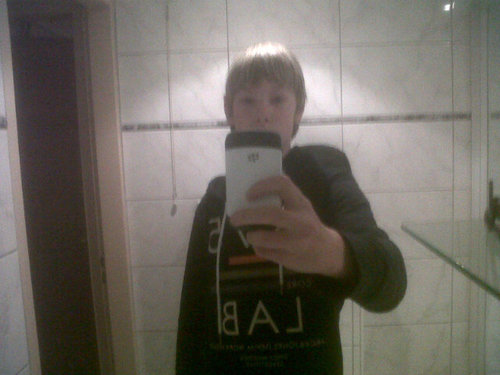 Ping:292F9F72,feyenoord rotterdam!!♥ follow even, ik follow terug