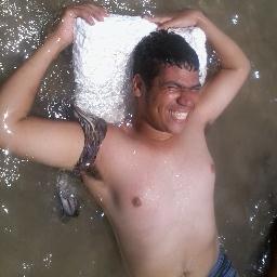 voteiiiiiiiiii, e agora para fica. /digno é o cordeiro que foi morto e reviveu, santo é o seu nome e adorado lá céu./