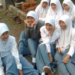 be your sel ajalaaaaaahhhhhhhh :D
