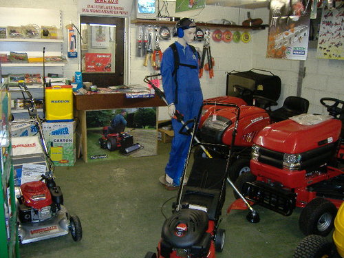 Family business based in Lambourn, we Sell, Service and Repair all types of Garden Machinery. Also supply welding Gas & Helium.