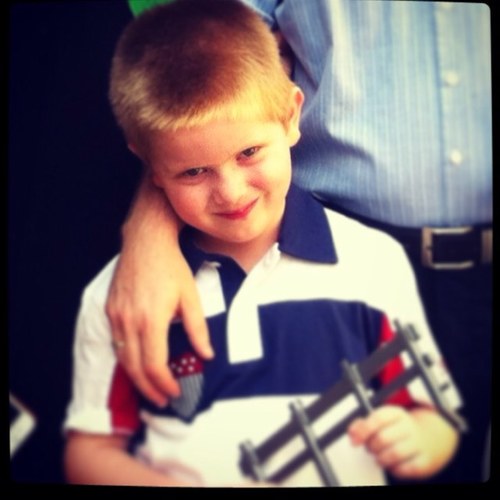 HaifaAtassi's profile picture. Always remember to cruse hafez soul.. ☺
             ✌Homsi and proud ! ✌