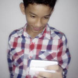 My name is Damian Jaing . From Bintulu,Srawak . Age and School 13 and SMK Bintulu :D Nice to meet you . PLS click Follow thanks :D