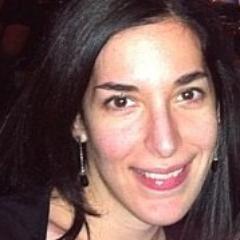 Stylish New Yorker interested in design, fashion, travel and whatever else life has to offer.