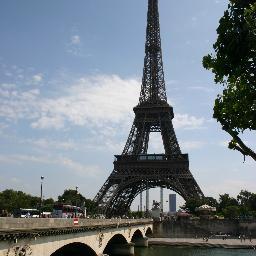 KatiaTroisi's profile picture. Fate sì che l'amore unificante sia la vostra misura; l'amore durevole sia la vostra sfida; l'amore che si dona la vostra missione!