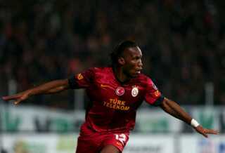 GALATASARAY bir takım değil bir takımdan daha fazlası
Dünyayı İki Elinin Arasına Alabilirmisin Dediler Bizde Galatasaray Atkısı Açtık ♥Futbol♥।૧૦5