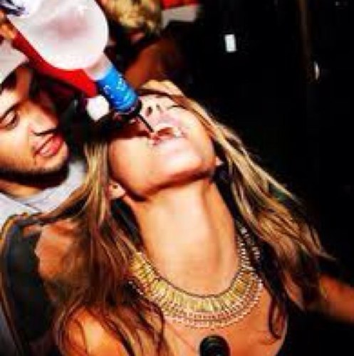 •$$•••I chase my alcohol woth alcohol •••$$• •Pre-alcoholic• #WhiteGirlTwerkTeam ••• [Drunk texter, all semester]