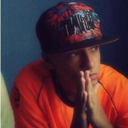 Fã clube oficial,  com o intuito de reunir fãs e divulgar o @2SWAGOFICIAL .