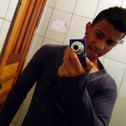 http://t.co/Y8LiYUD2AV
eu naum sonho eu realizo