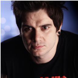 Conhecer a @bandastrike é meu sonho, e como os sonhos não morrem né @MarceloStrike , vou lutar por isso até o fim :3
Dona : @NaaTiburcio  Desde : 05/12/12  =)